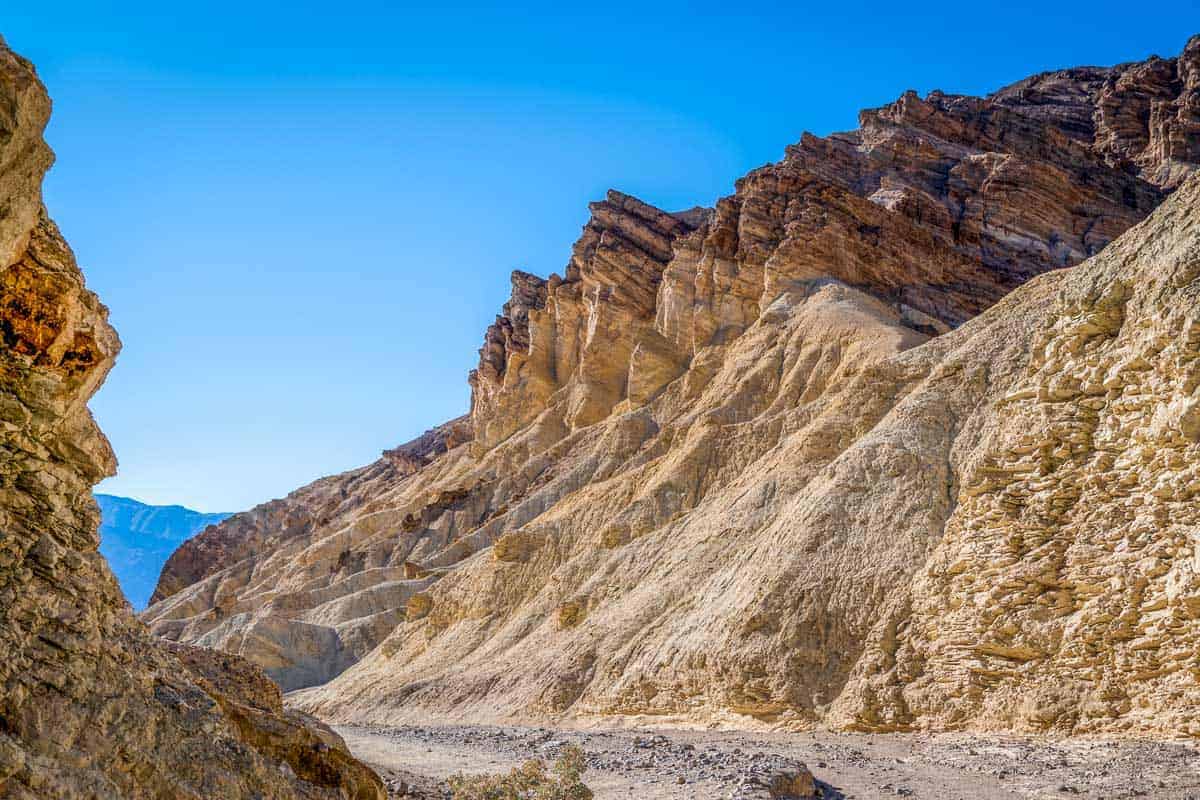 zabriskie point canyons hike in death valley national park