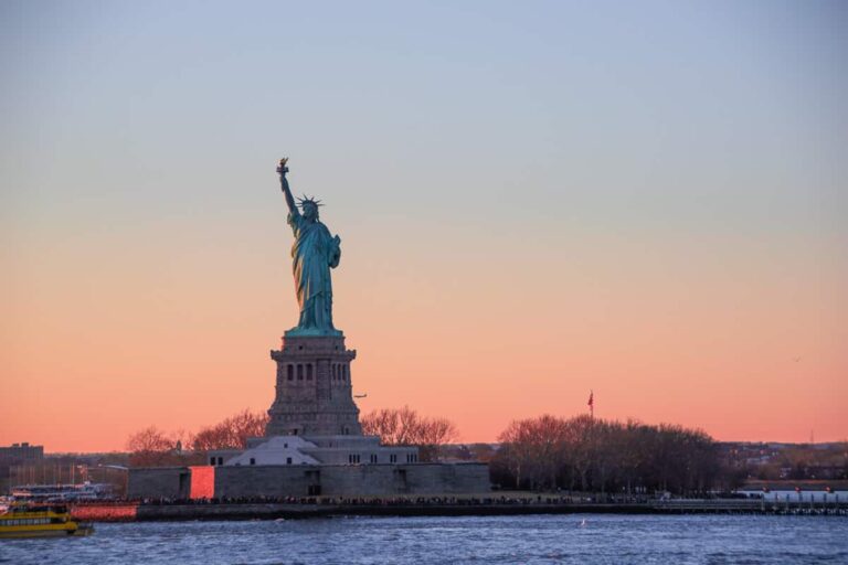 84 Unforgettable Bucket List Experiences in the USA (How Many Can You Check Off?)