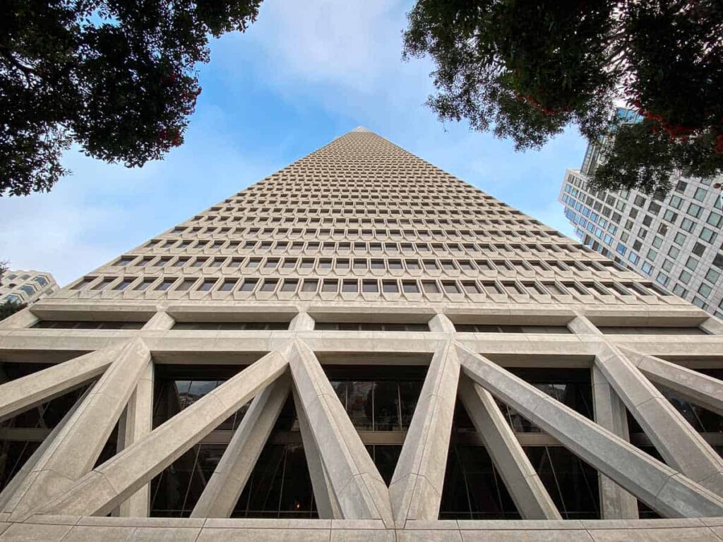 The Transamerica Pyramid building in downtown SF from bottom perspective