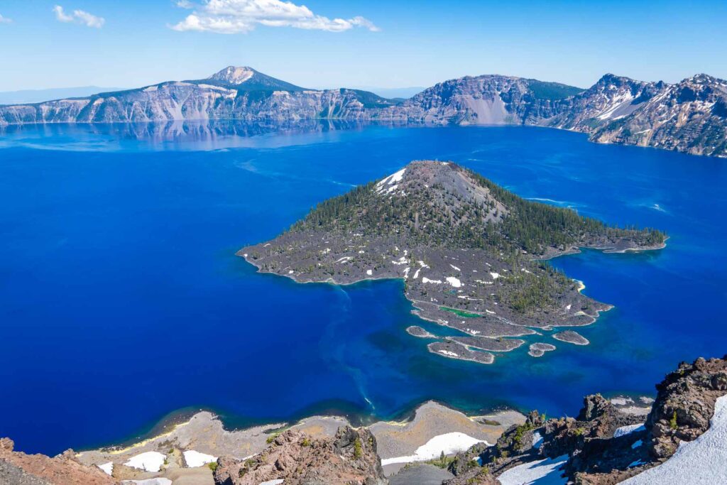 watchman's overlook on a Crater Lake itinerary, one of the most beautiful lakes in the US
