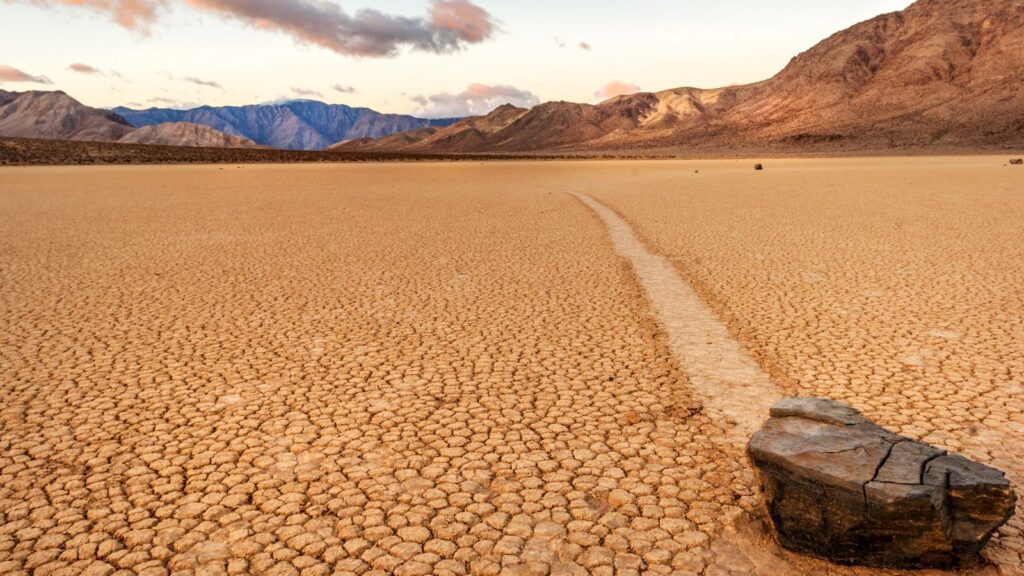 The Death Valley, Sailing Stones