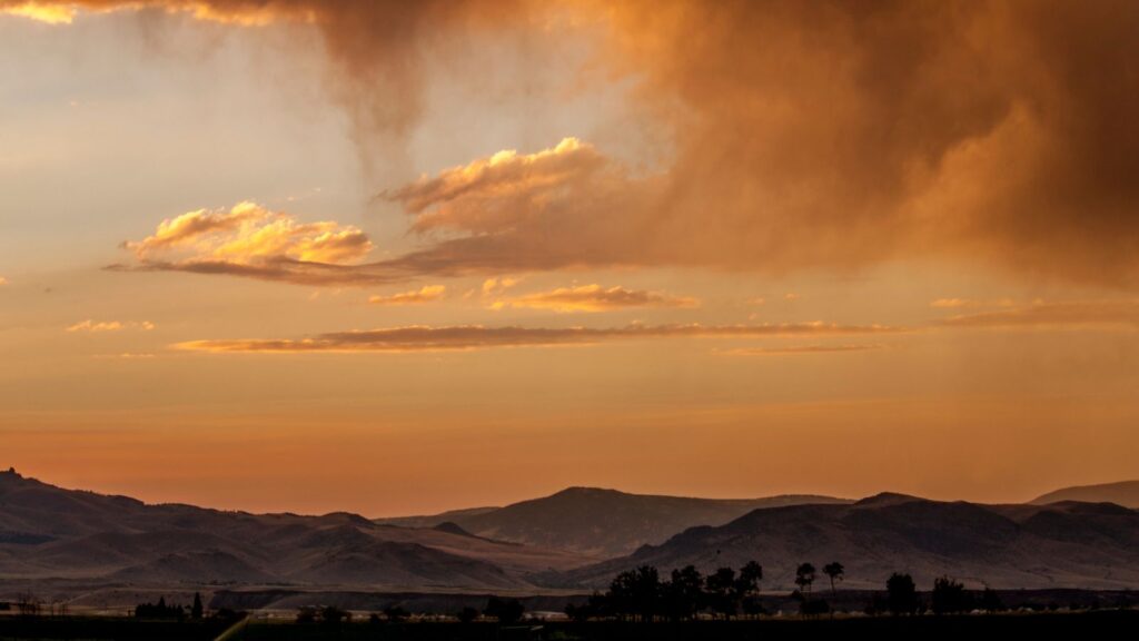 The sunset colors in Montana, Paradise Valley, Livingston