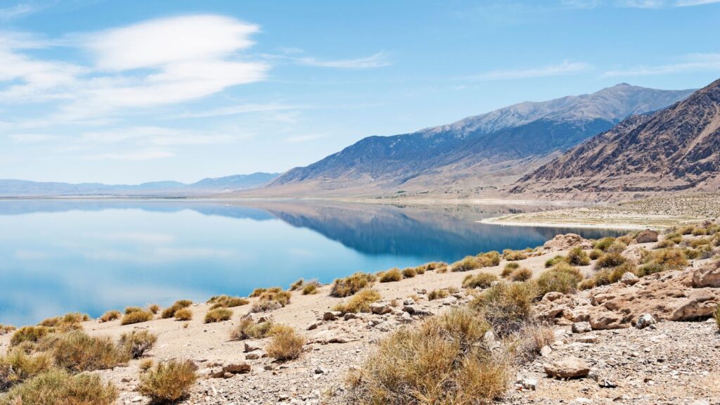 Fantastic view of Walker Lake along side Hiway 95