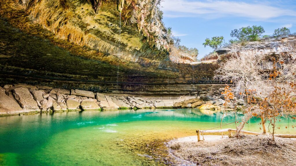 Green waters of Texas, Hamilton Pool,