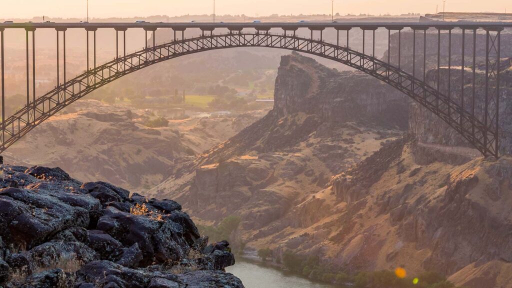 Four-lane truss arch Perrine Memorial Bridge