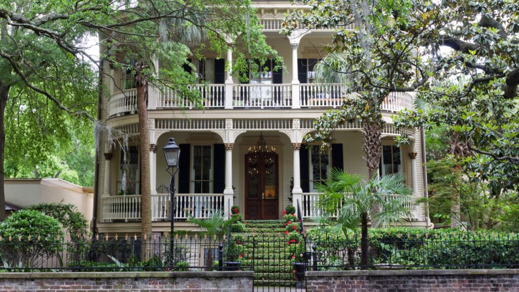 Historical architecture in Savannah Historic District with moss trees