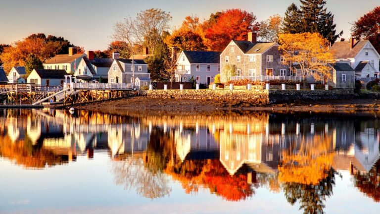 16 Absolute Best Things To Do in New Hampshire Just In Time For Fall