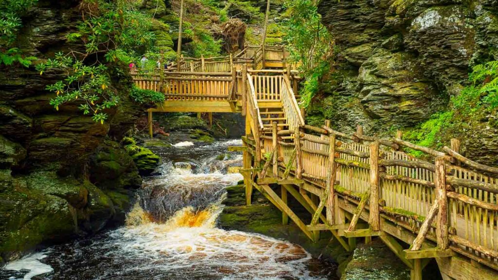 Pennsylvania, Bushkill Falls bridges