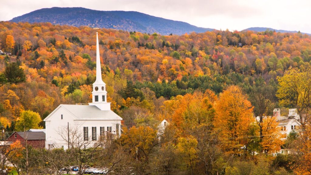 Vermont, Stowe in autumn season