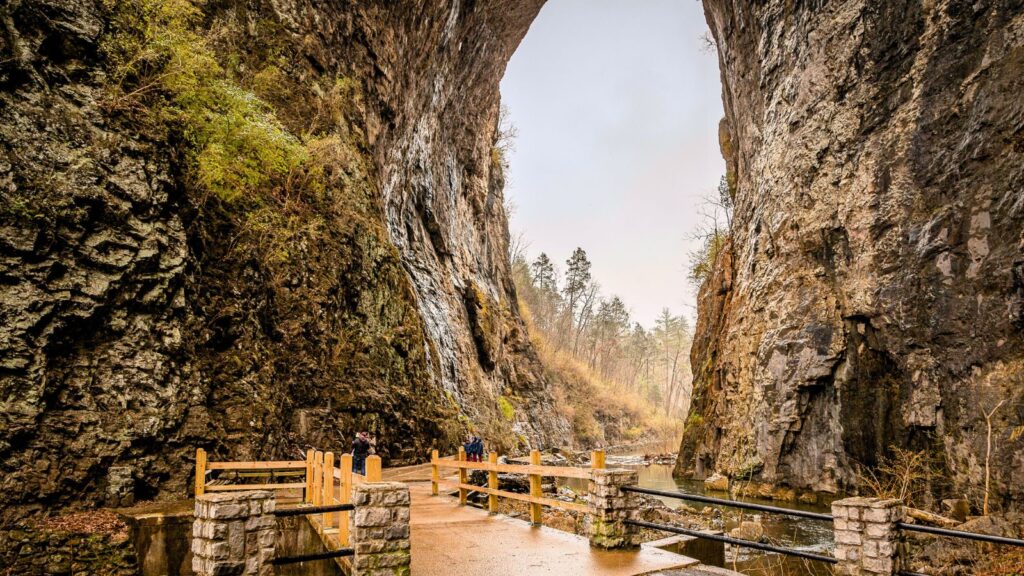 Virginia, Natural Bridge State Park