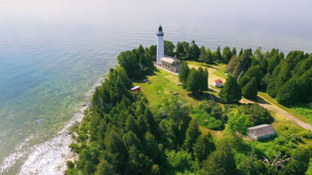 Wisconsin, Cana Island Lighthouse on Lake Michigan