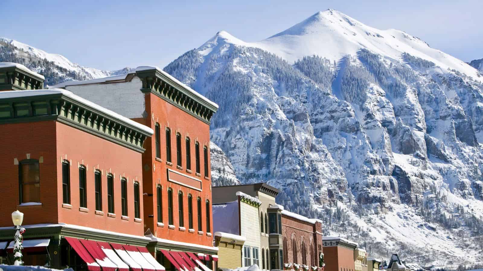 10 Best Us Ski Towns Even Non-skiers Love