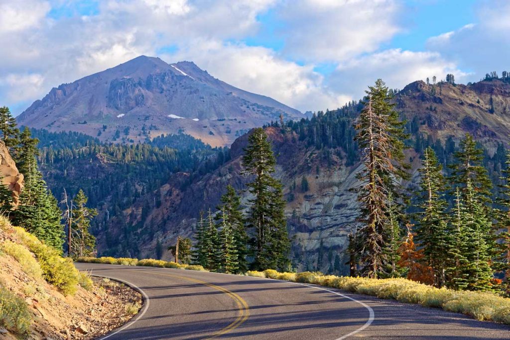 California np, Lassen Volcanic National Park Highway with Bumpass Mountain in the background