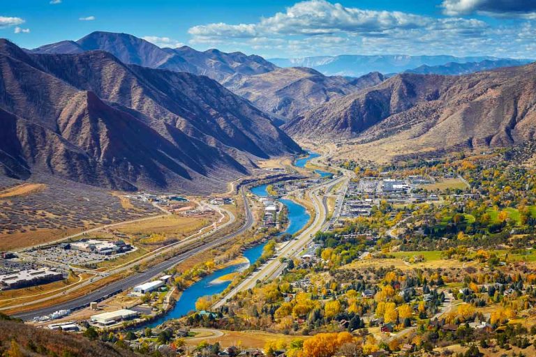 Snowy Peaks, Wildflower Fields, and Historic Streets—These Are Colorado’s Dreamiest Mountain Towns