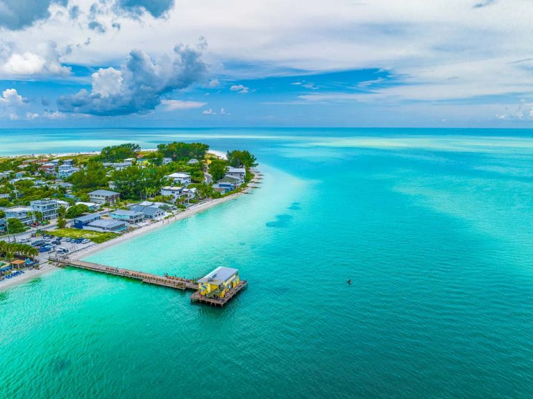 40+ Florida Packing List Essentials That Make Sunshine State Trips Stress-Free