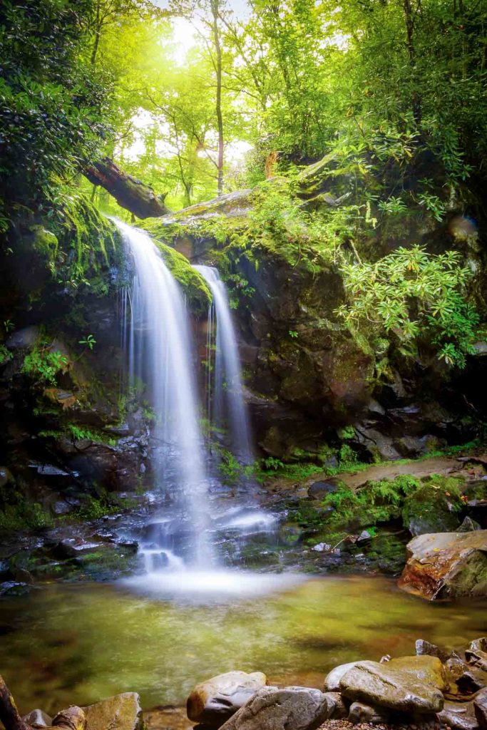 Great Smoky Mountains np, Tennessee, Grotto Falls