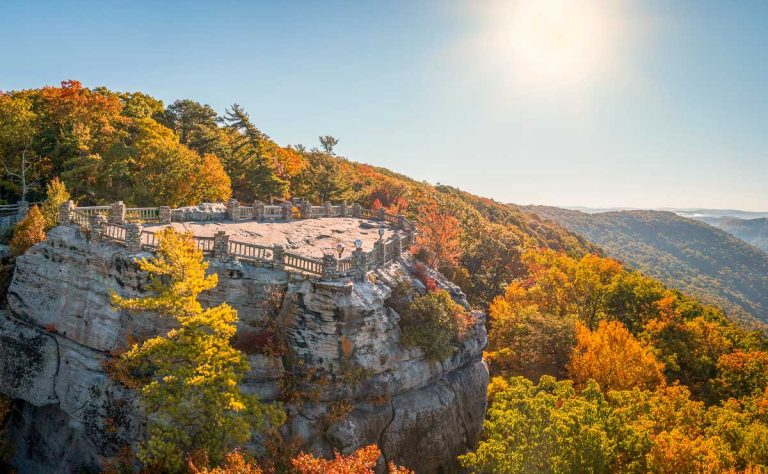 12 Best Places to Visit for Fall Foliage to Match Your Pumpkin Spice Latte Mood