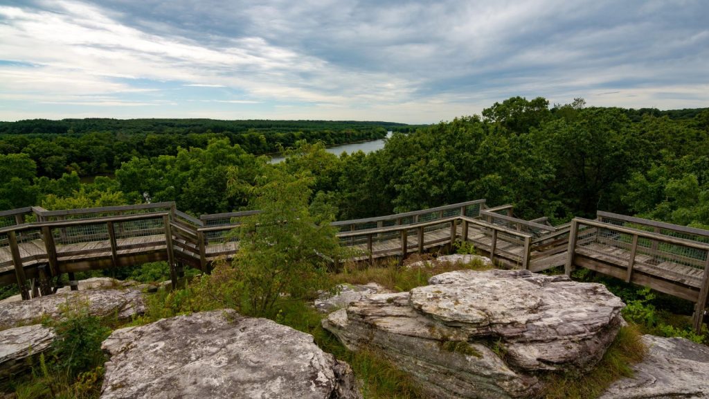 Illinois, Castle Rock State Park overlook