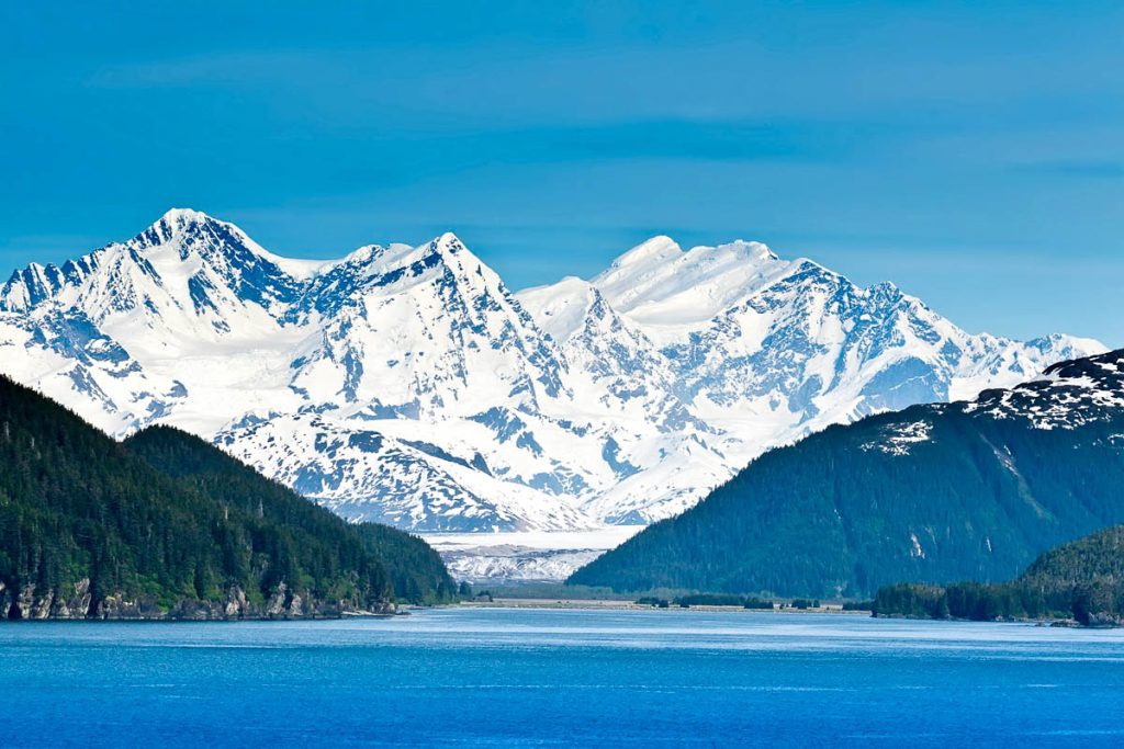 Majestic mountains and extreme wilderness along the Inside Passage
