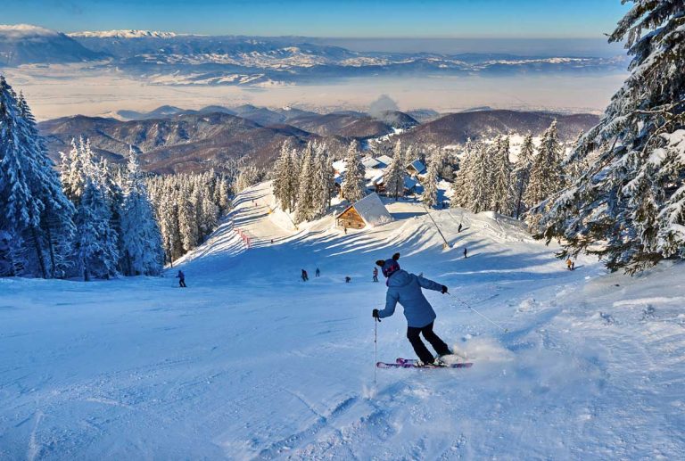 12 Legendary US Ski Resorts Every Winter Lover Should Check Off Their Bucket List