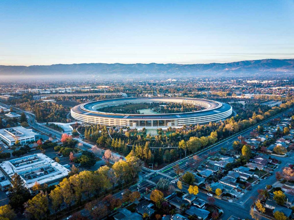 Aerial photo of Apple new campus building