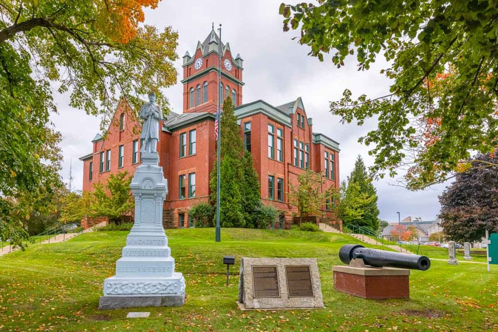 The Grand Traverse County Courthouse and it is civil war memorial