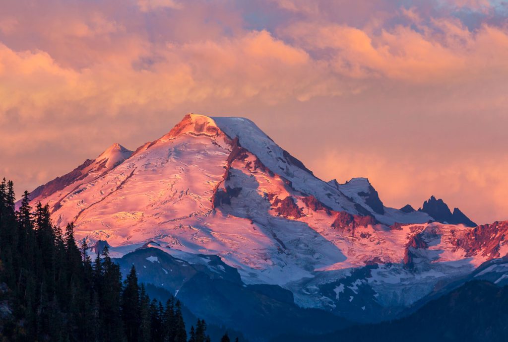 Mount Rainier national park at sunrise, USA, Washington
